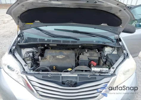 2012 Toyota Sienna Xle V6 8 Passenger from USA, damaged, VIN 5TDYK3DCXCS260040